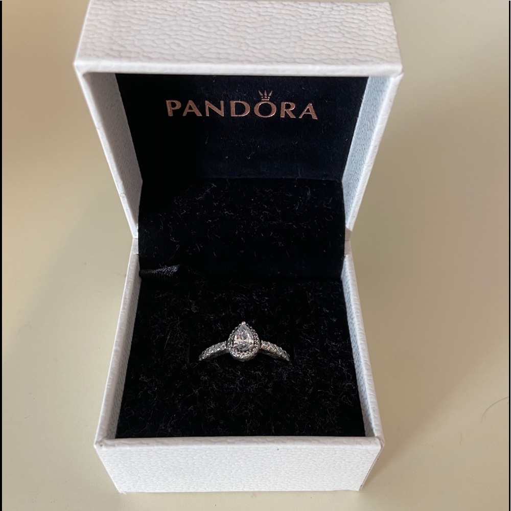 Pandora Ring